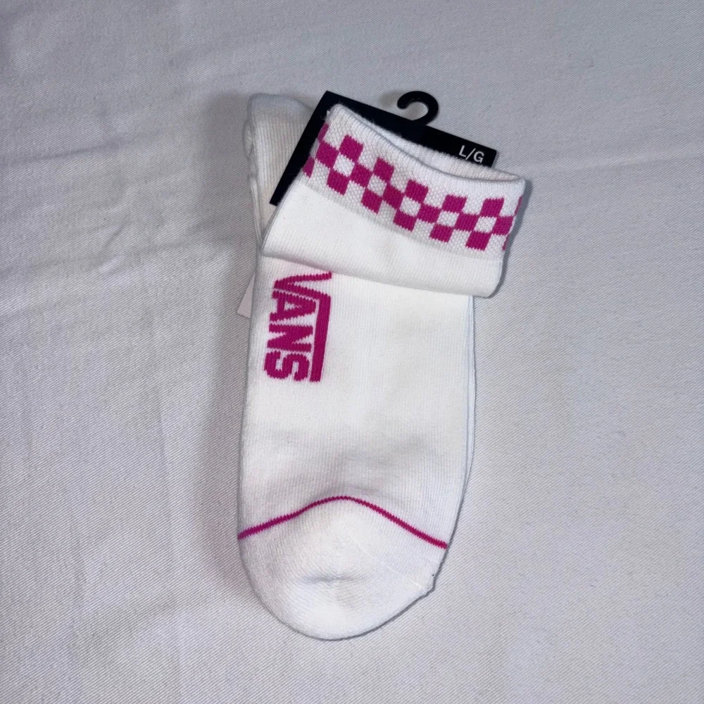 Vans Crew Socks Size Large White Pink New Checkerboard Logo Athletic Skater